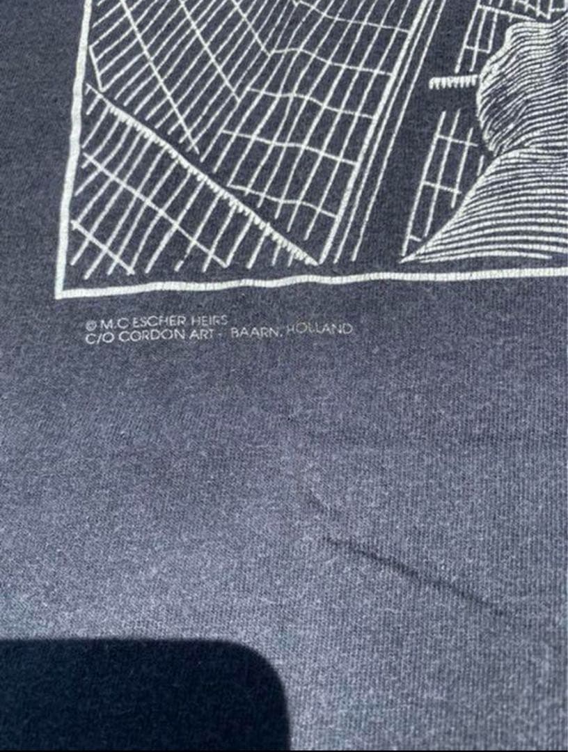 エッシャー90s USA製実寸L程度両面プリントフェード