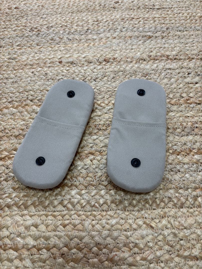 エールべべ　チャイルドシート　クルットr　ウィ2　ベージュ