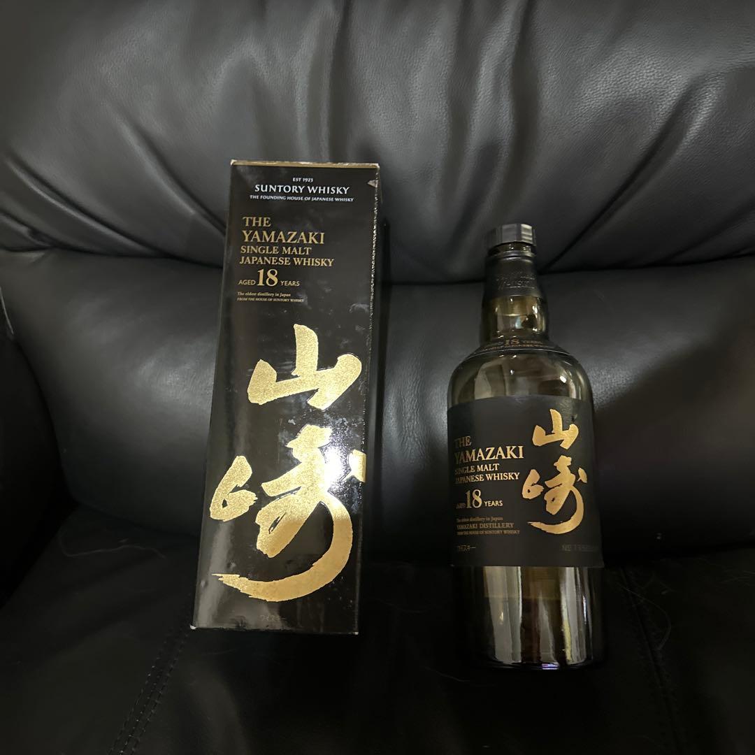 山崎 18年 シングルモルトウイスキー　空瓶　未洗浄 18年 山崎 シングルモルトウイスキー 山崎ウイスキー18年 空ビン 未