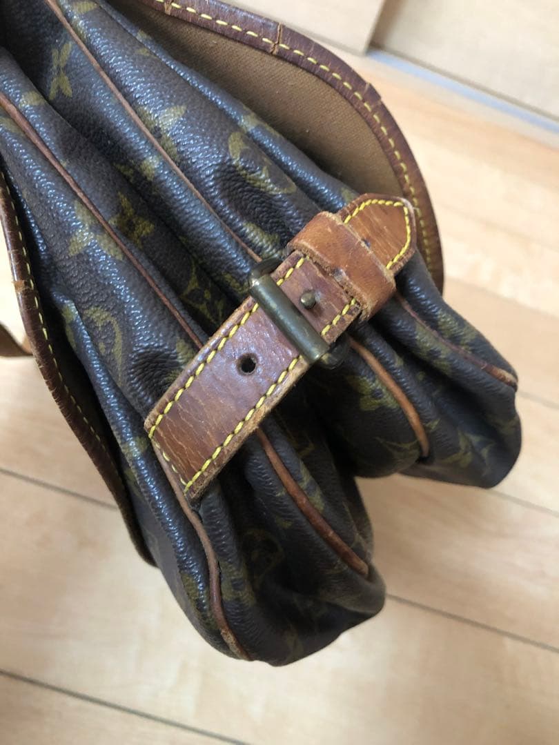 笑*ギ様 ルイヴィトン　ソミュール