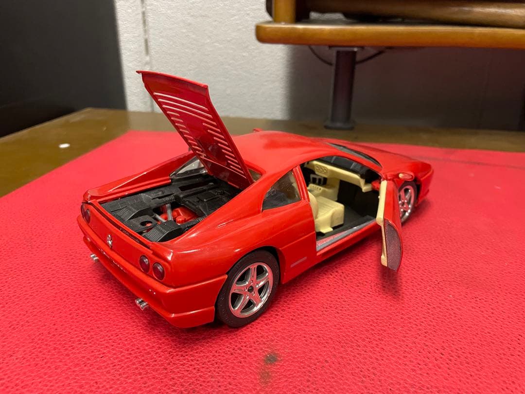 フェラーリ　F355