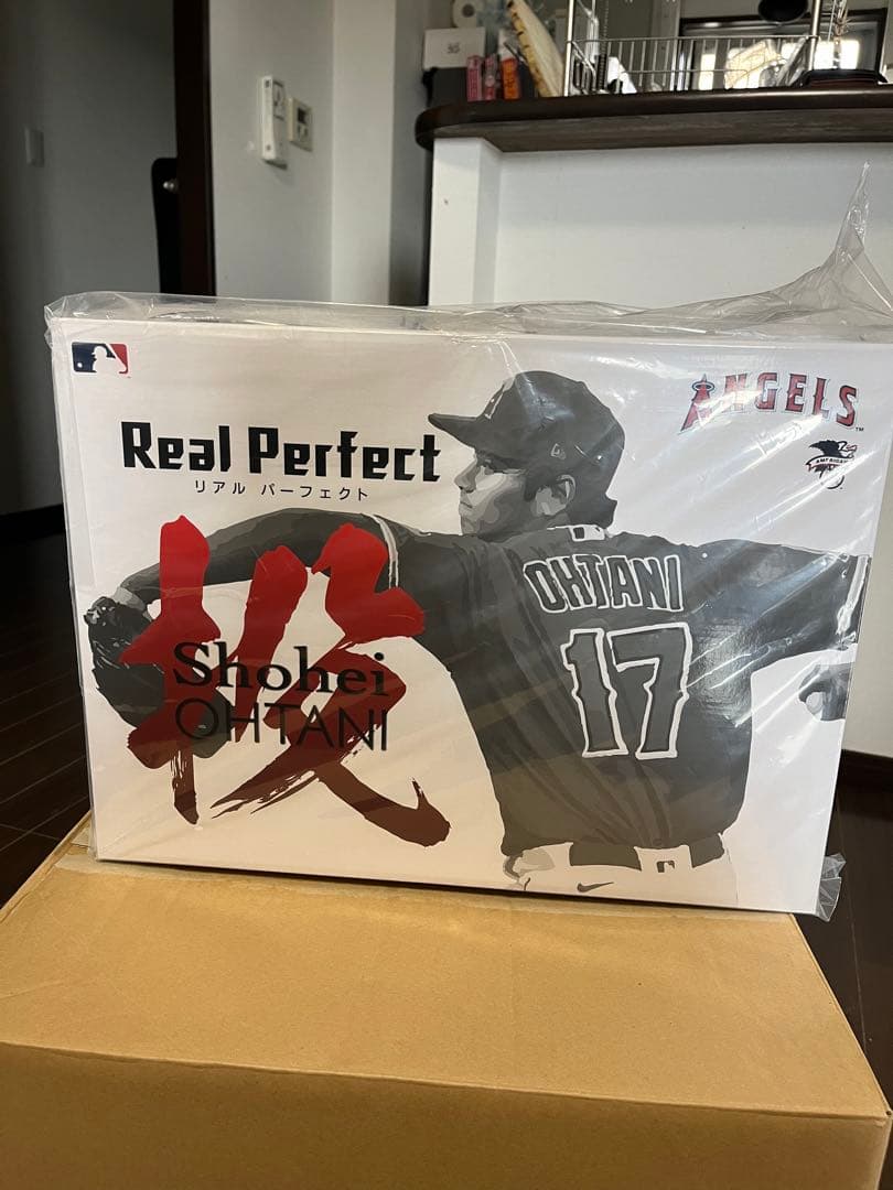 大谷翔平 プレミアムフィギュア（投)（打）セット！ サイン入りアクリルプレート付