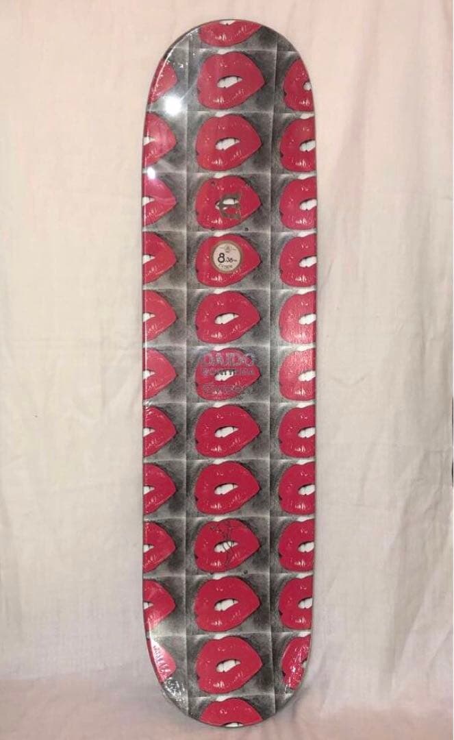 森山大道　エビセンスケートボードデッキ　絶版品　アート作品　入手困難　マニキュア