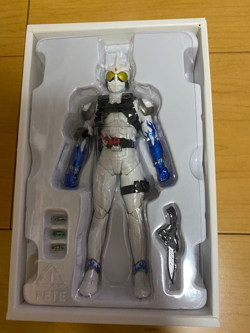 真骨頂SHFiguarts 仮面ライダーエターナル