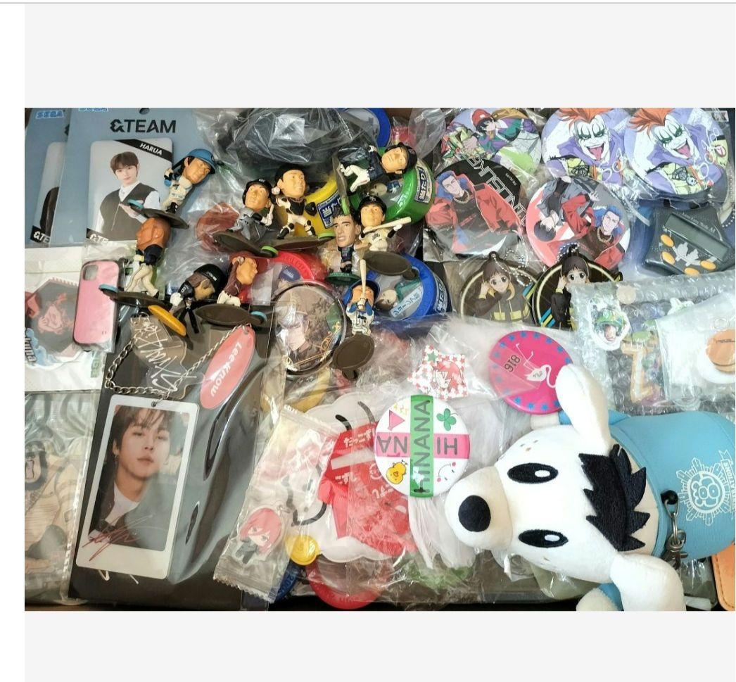 大量 まとめ売り ノンジャンル 紙類 ミニフィギュア ぬいぐるみ 1200