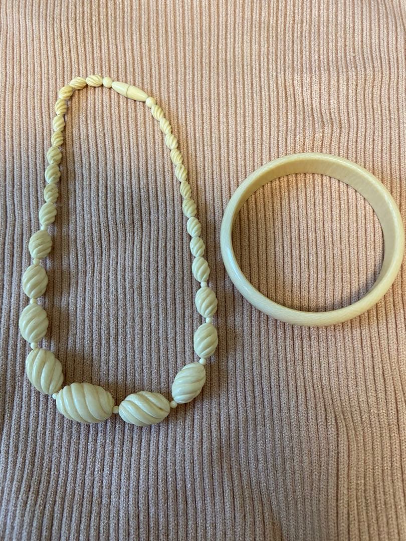 象牙調ネックレス＆ブレスレットセット