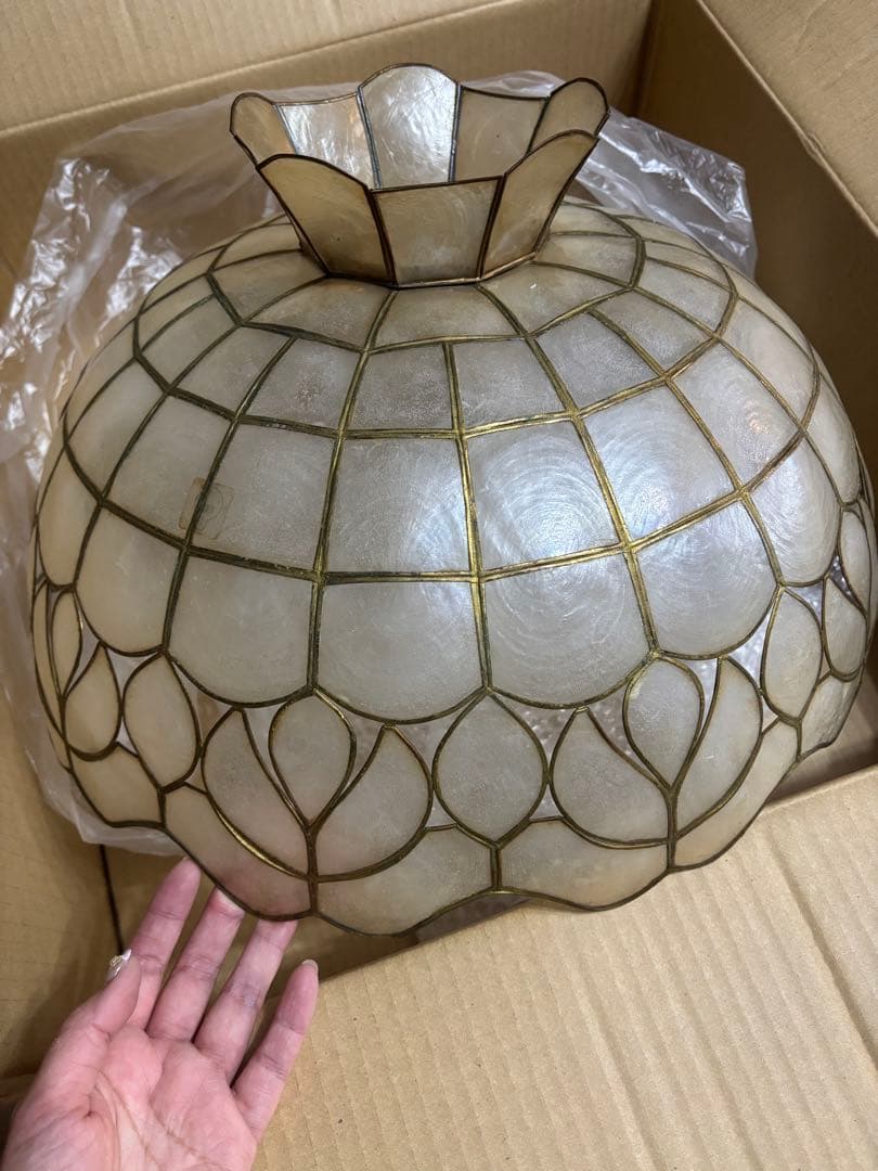 ペンダントライト　真鍮フレームとカピスシェル　カバー ペンダントライト 真鍮フレームとカピスシェル カバー