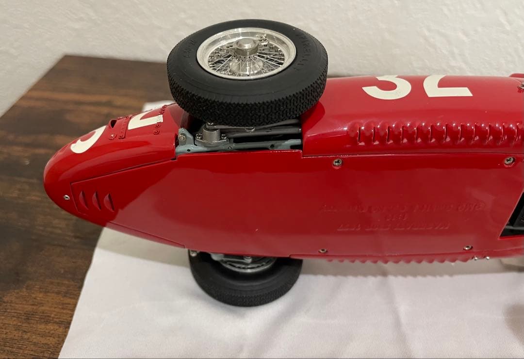 CMC社製1/18スケールMaserati 250F 限定品