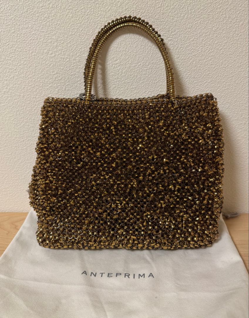 新品ANTEPRIMA ビーズ犬顔バッグ ゴールド系