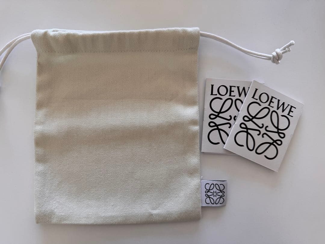 【LOEWE】★ロエベ★ピンクレザー★二つ折り財布 保存袋付き