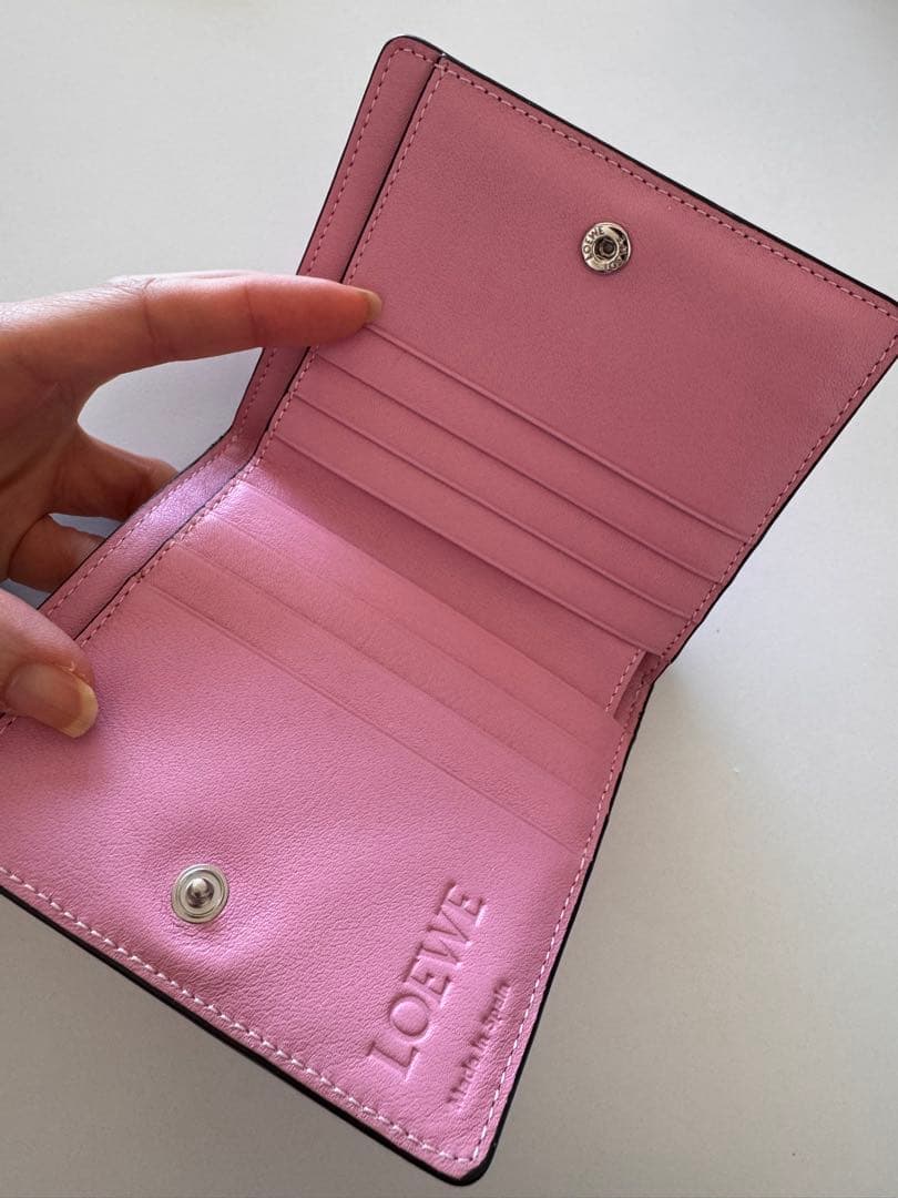 【LOEWE】★ロエベ★ピンクレザー★二つ折り財布 保存袋付き