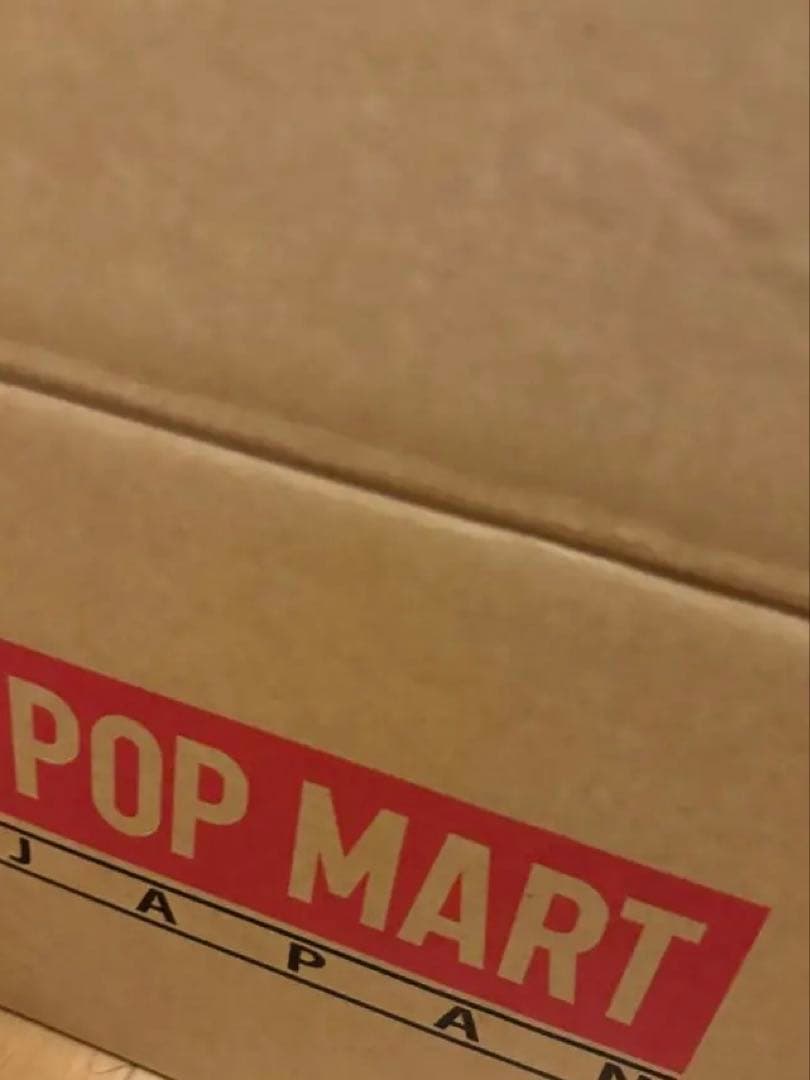 POP MART ラブブTHE MOSTERS Big into Energy