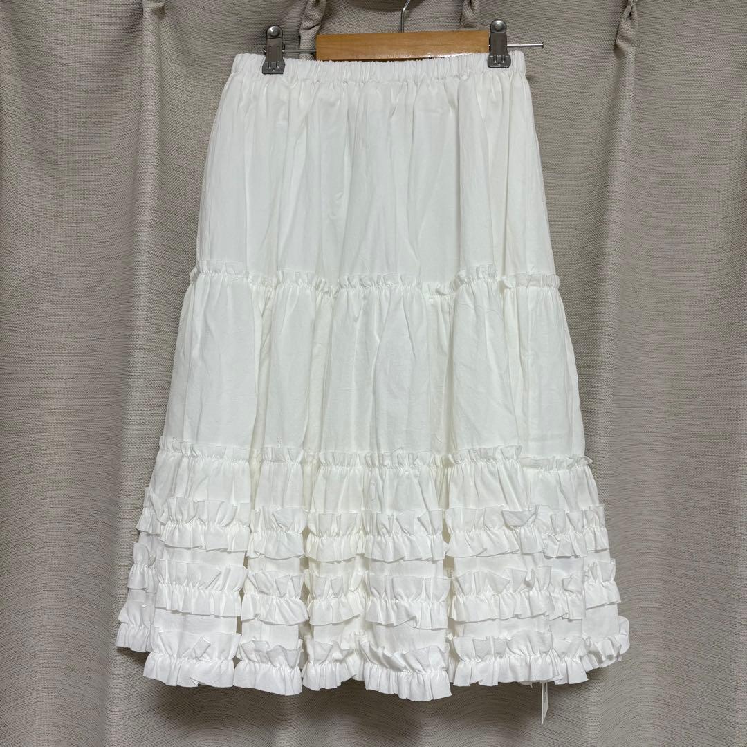 fekete フリルボリュームスカート