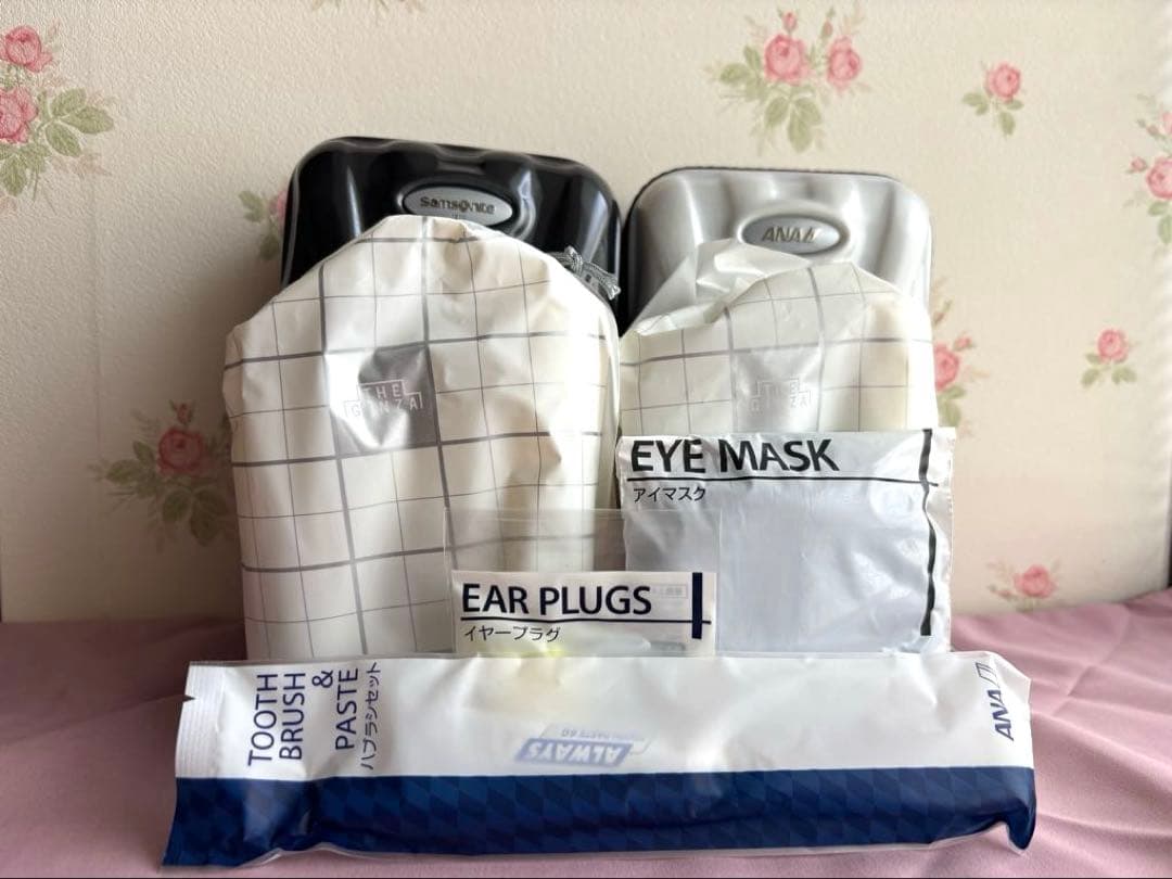 ANAファーストクラスアメニティ※サムソナイトケース型ポーチ&ザ