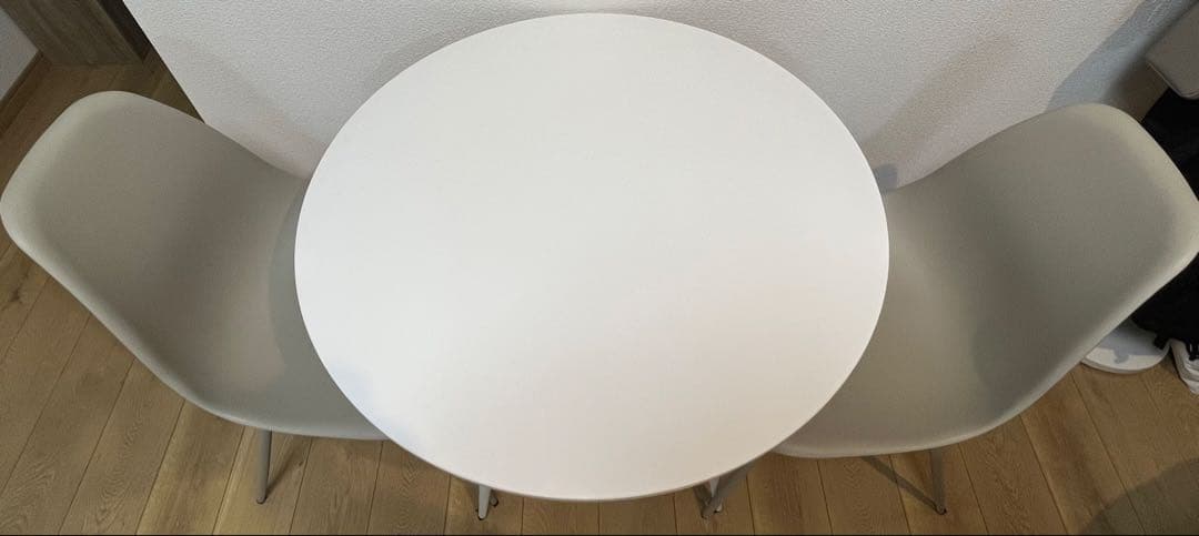 【4/6まで¥3,000引き】LOWYA 丸テーブル　椅子セット