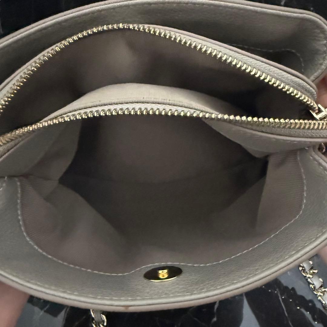 美品　FURLAフルラ レザー チェーンショルダーバッグ グレー シルバー金具