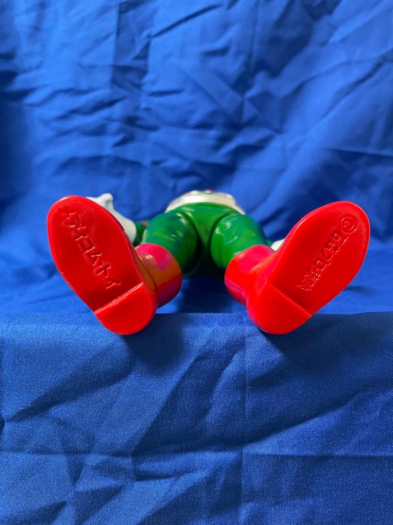 メディコムトイ 仮面ライダーV3 新色