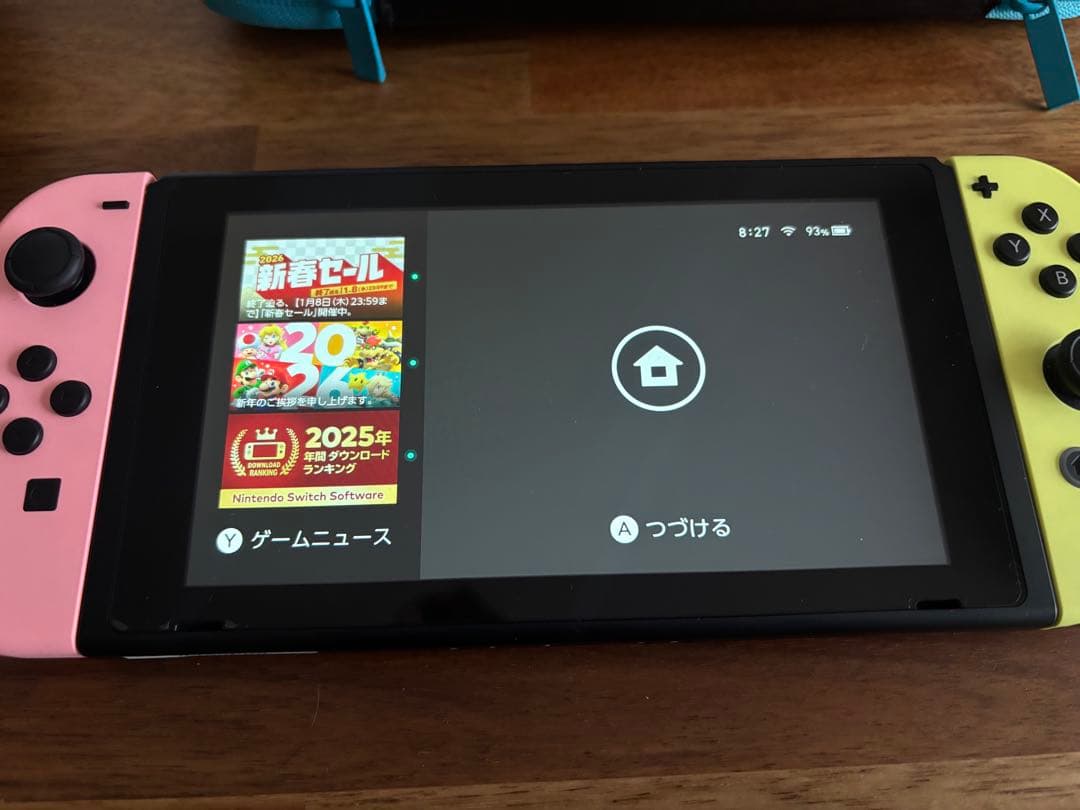 Nintendo Switch 本体 保護フィルムあり/ケース付き/備品付き