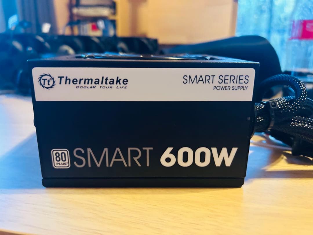 THERMAITAKE SMART600w - メルカリ