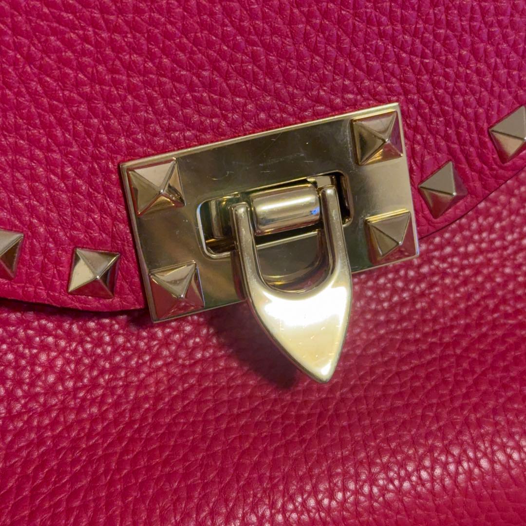 VALENTINO ピンク ガラヴァーニ ロックスタッズ ショルダーバッグ