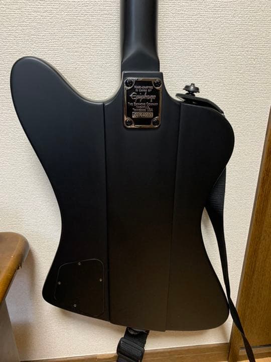 エピフォン ブラックバード モトリークルー ニッキーシックス