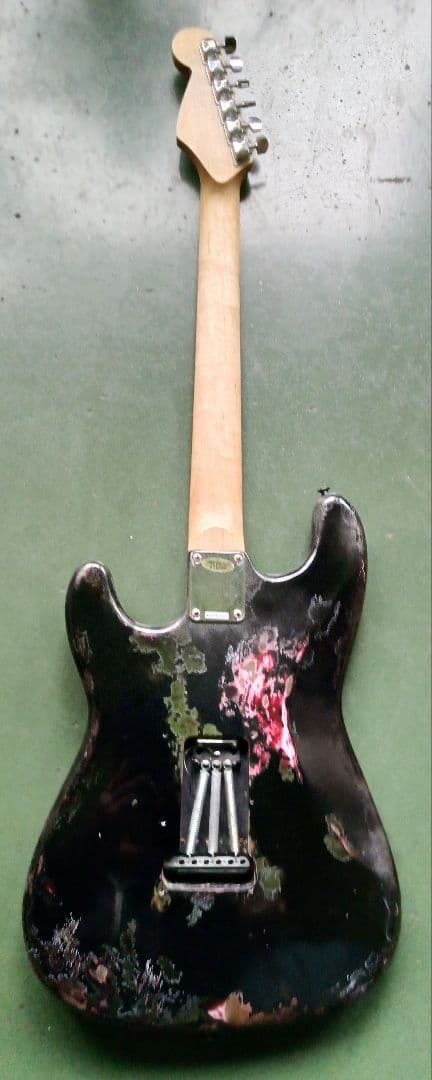 午前10時まで9,000円！ エレキギター　ストラト　ハードレリック