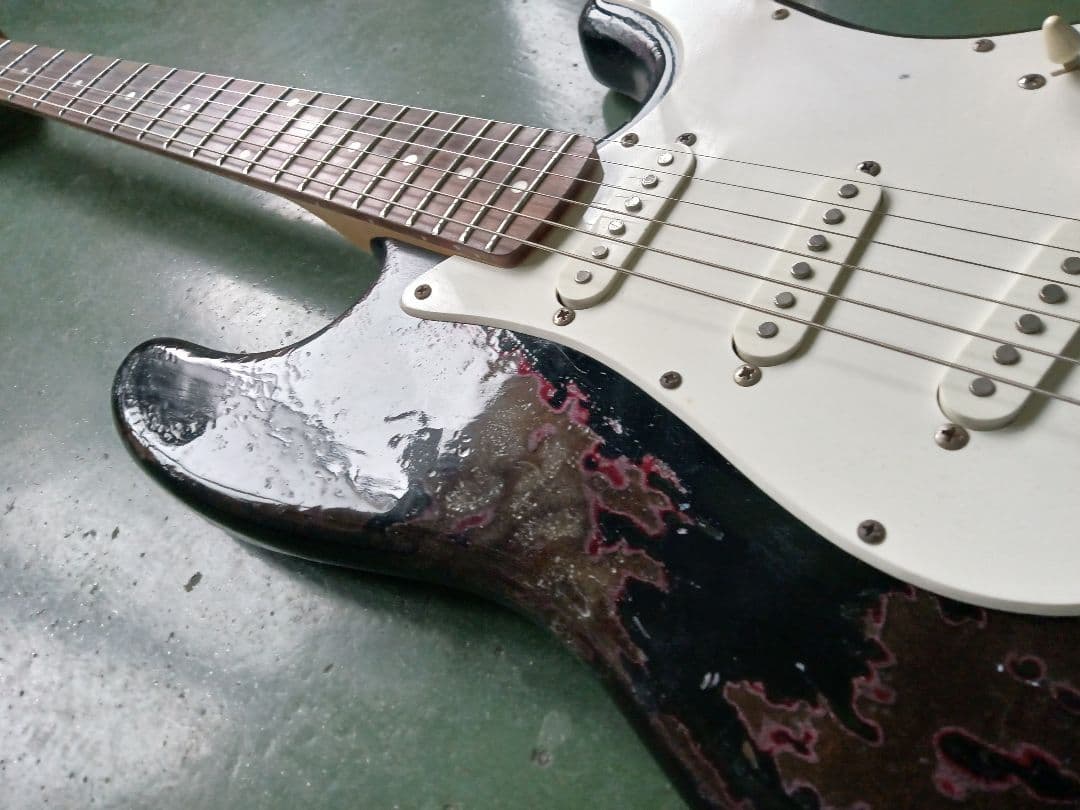 午前10時まで9,000円！ エレキギター　ストラト　ハードレリック