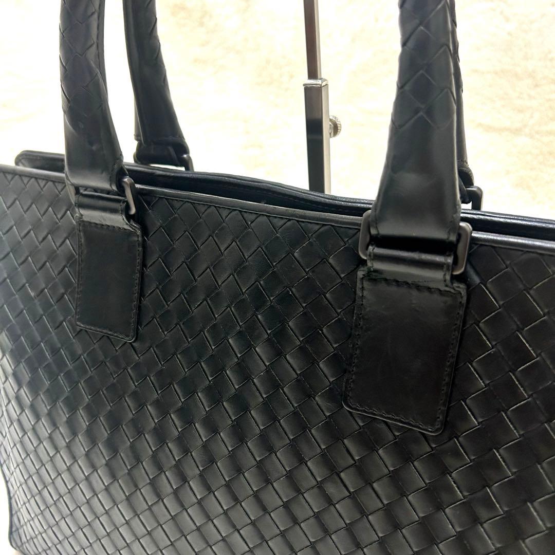 ボッテガヴェネタ イントレチャート ブラック レザー ビジネスバッグ