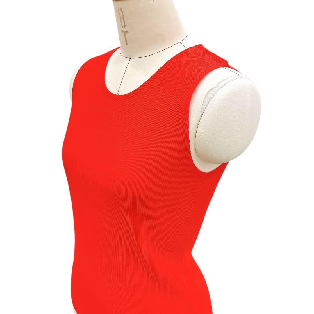 マカ61 超美品 プリーツプリーズ タンクトップ レッド サイズ3