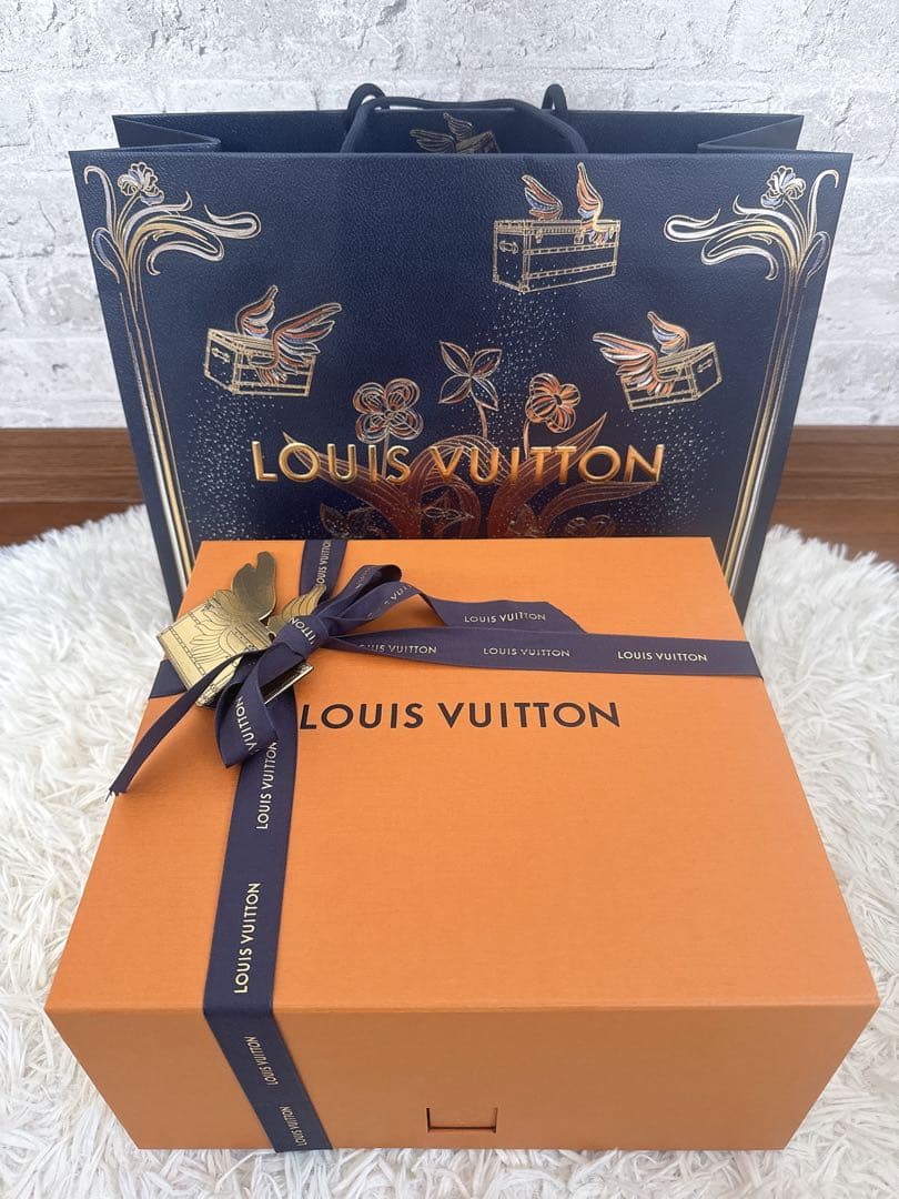 LOUIS VUITTON ギフトボックス 2025 クリスマス フルセット - メルカリ