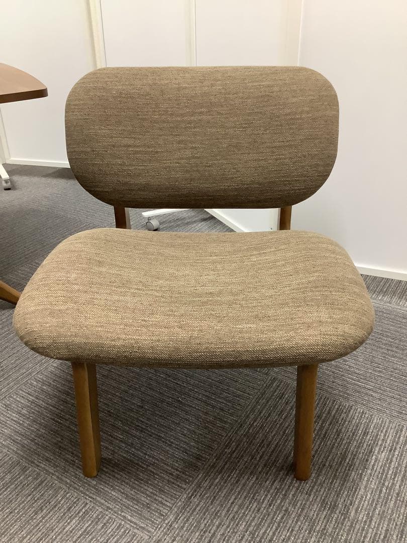 ニトリ リビングダイニングテーブルセット 椅子2脚 スツール付き