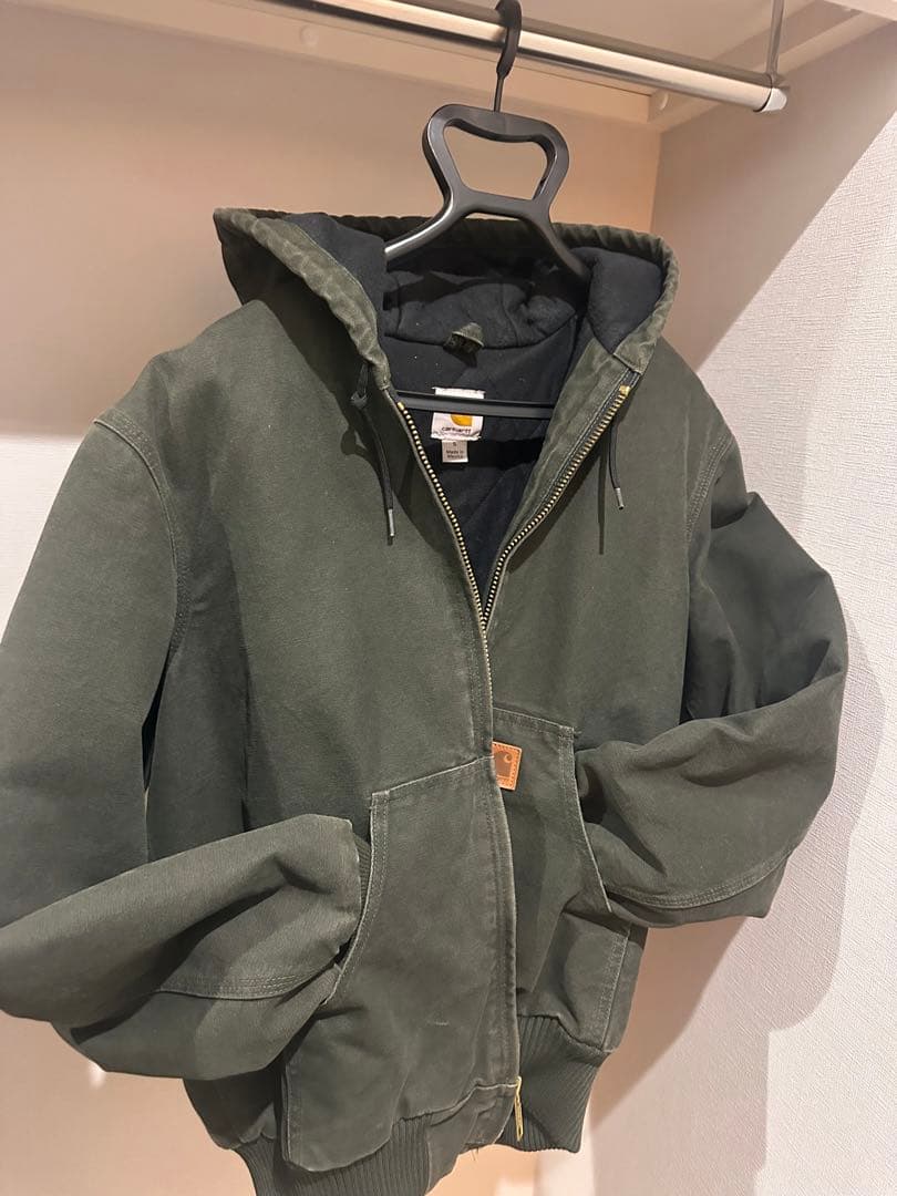 m*d様 【送料無料】カーハート　Carhart ダウンジャケット　Sサイズ