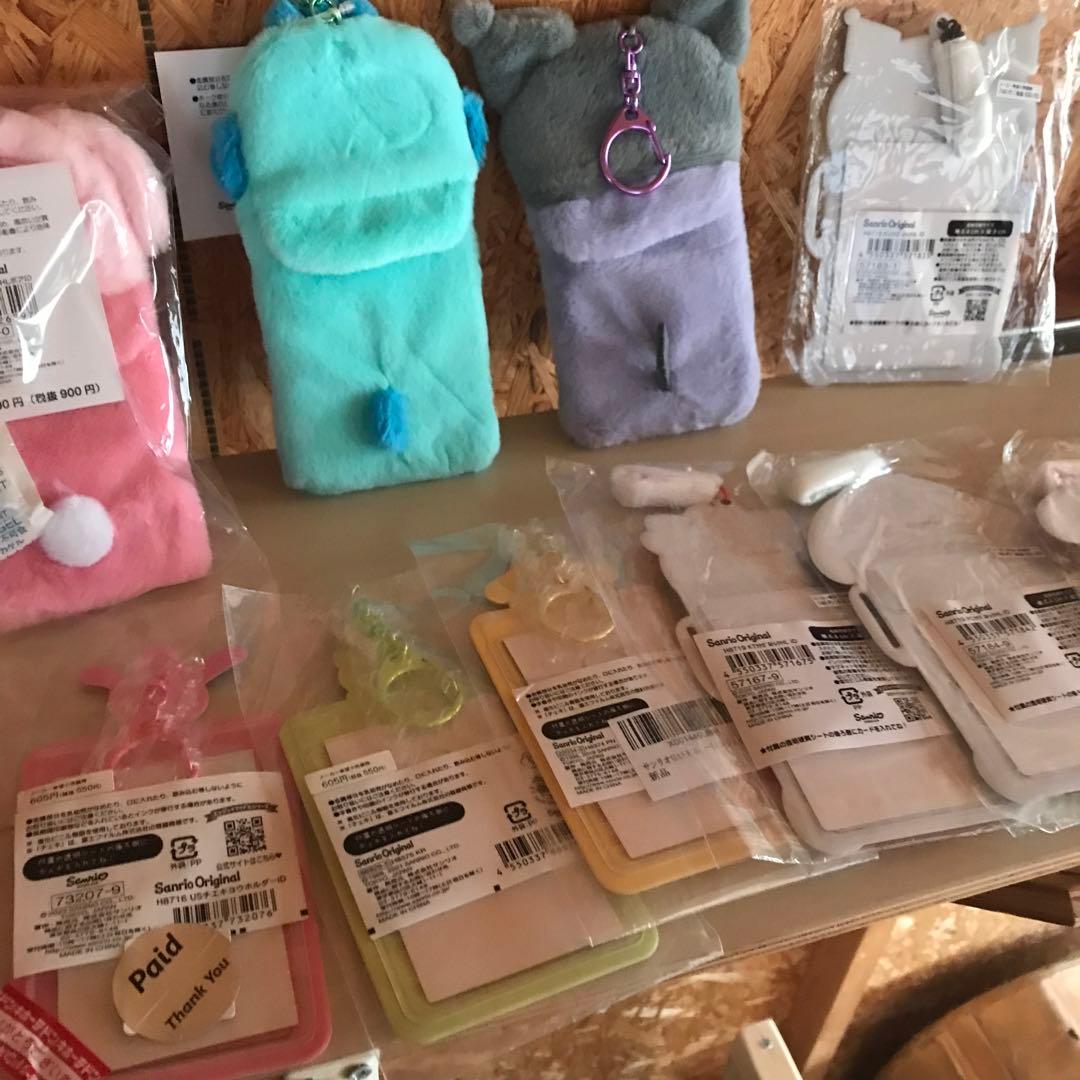 サンリオ　チェキ用ホルダー　ボア生地トレーディングカード用ホルダーなど