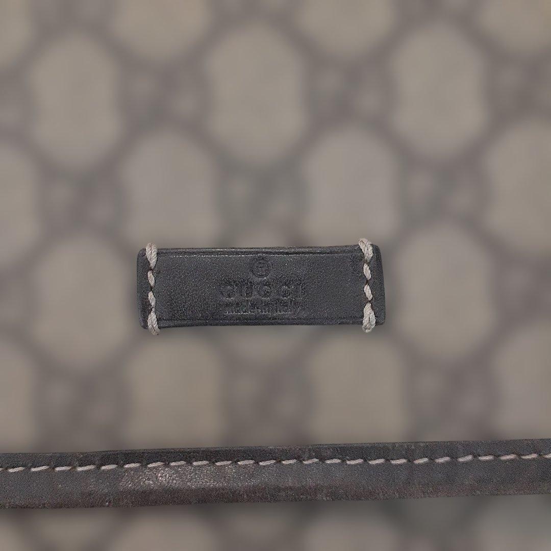 Gucci グレー GGパターン ショルダーバッグ