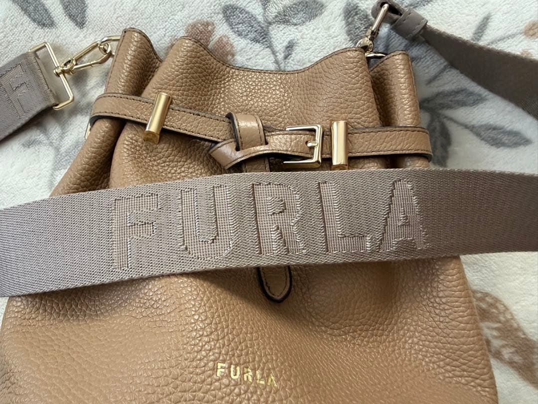 FURLA ショルダーバッグ