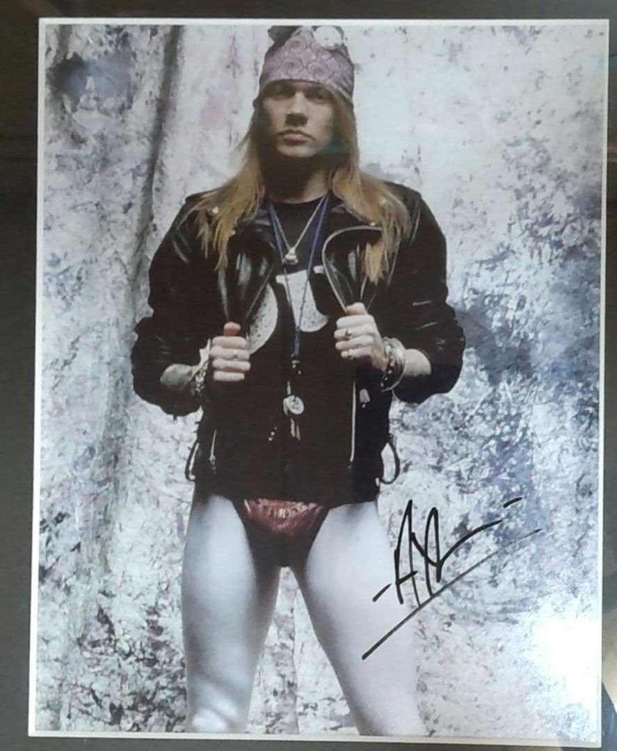 アクセル・ローズ 直筆サインガンズ・アンド・ローゼズ アクセルローズ カンズ・アンド・ローゼズ」／アクセル・ローズ／直筆サイン／希少」