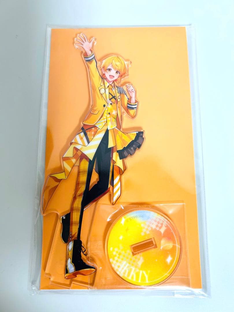 AMPTAK×COLORS あっきぃ アクリルスタンド アンプタック - メルカリ