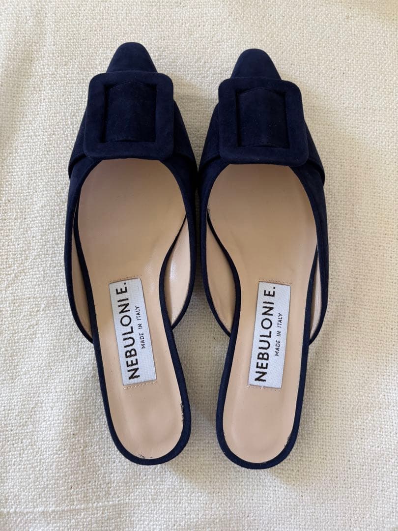 新品未使用★NEBULONIE ネブローニ　スエード バックルミュールサンダル