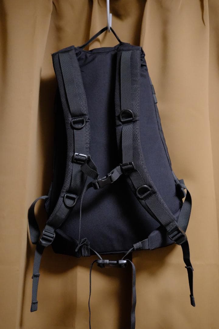 【美品】RAIN OR SHINE　バックパック１３L　ブラック　スノーボード用