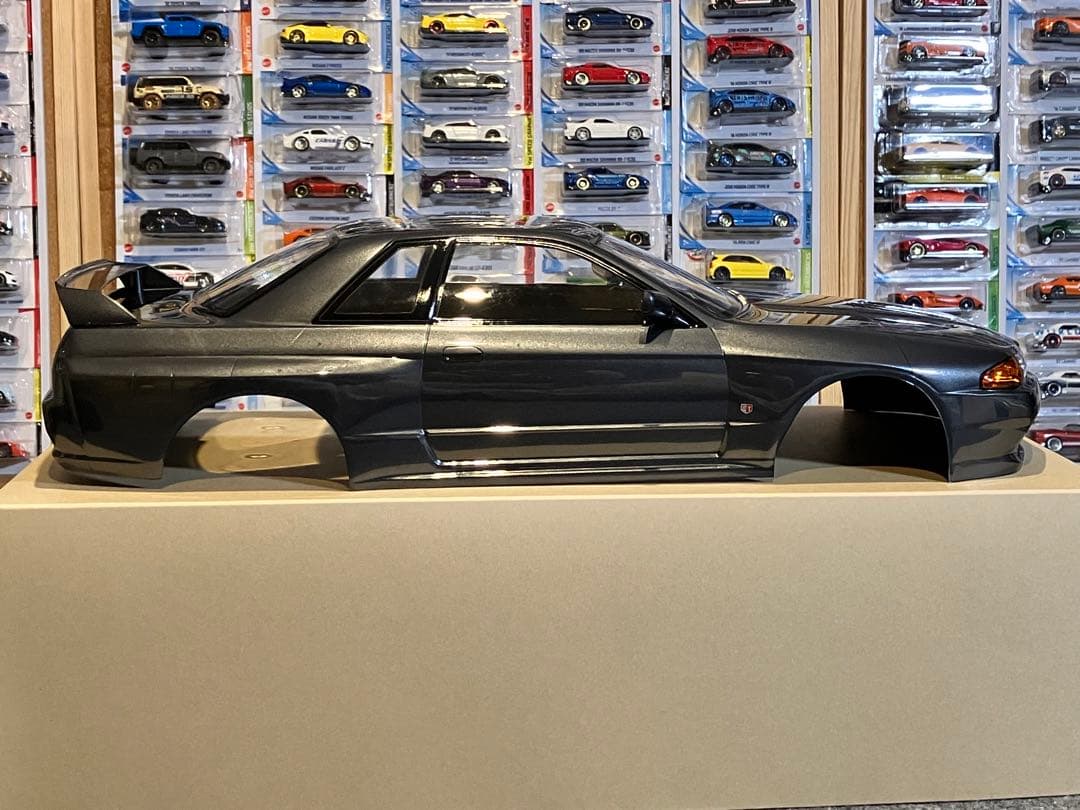 タミヤ ラジコン 日産スカイラインGT-R 塗装済 スペアボディR32 ガンメタ