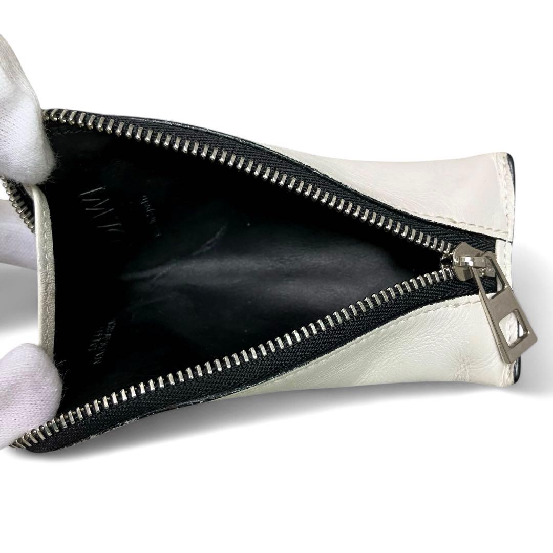 コトラ 様　LOEWE ロエベ ケース アナグラム レディース