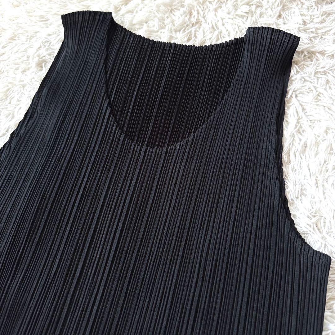 極美品　プリーツプリーズ　ノースリーブ　カットソー　タンクトップ　ブラック　3