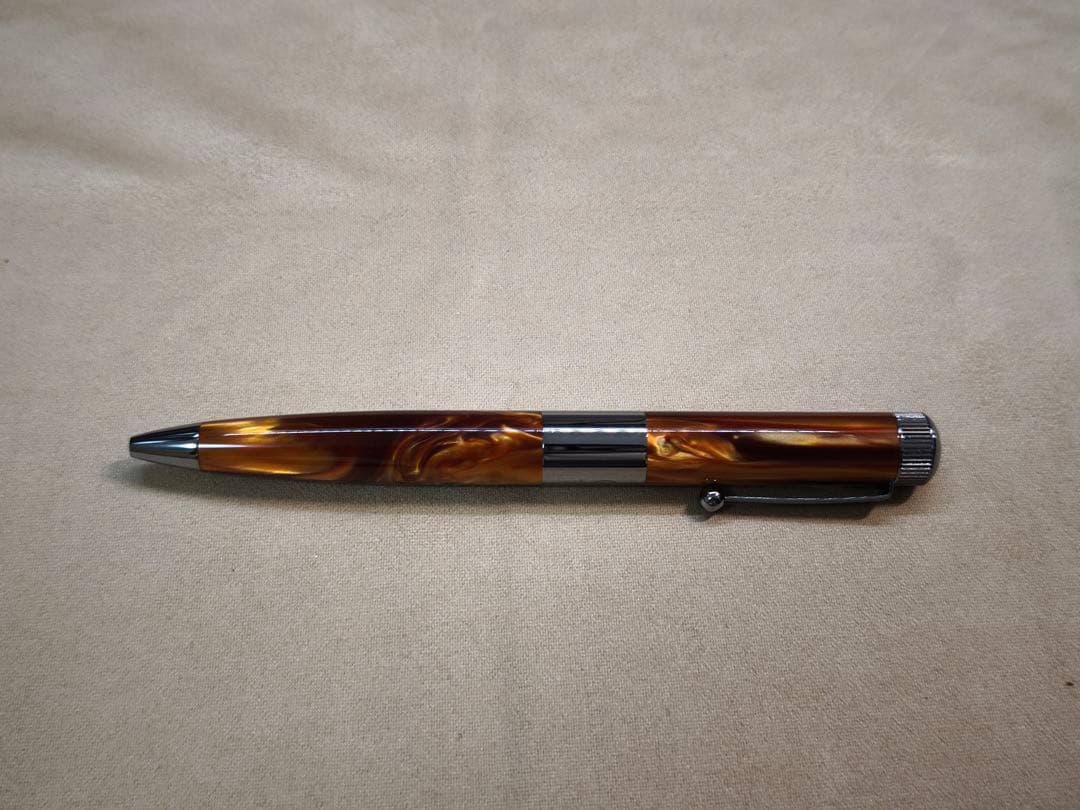 伊東屋 ＲＯＭＥＯ　Ｎｏ．３ボールペン　太軸イタリアンアンバー Amazon | ロメオ 伊東屋 ROMEO No．3ボールペン 太軸 イタリアン