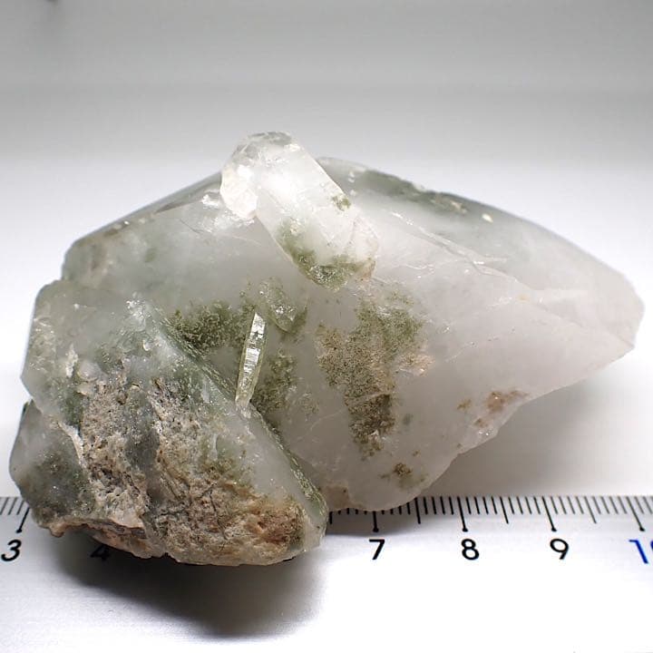 パキスタン/バロチスタン産】クローライトイン(カーバチャー、ベント