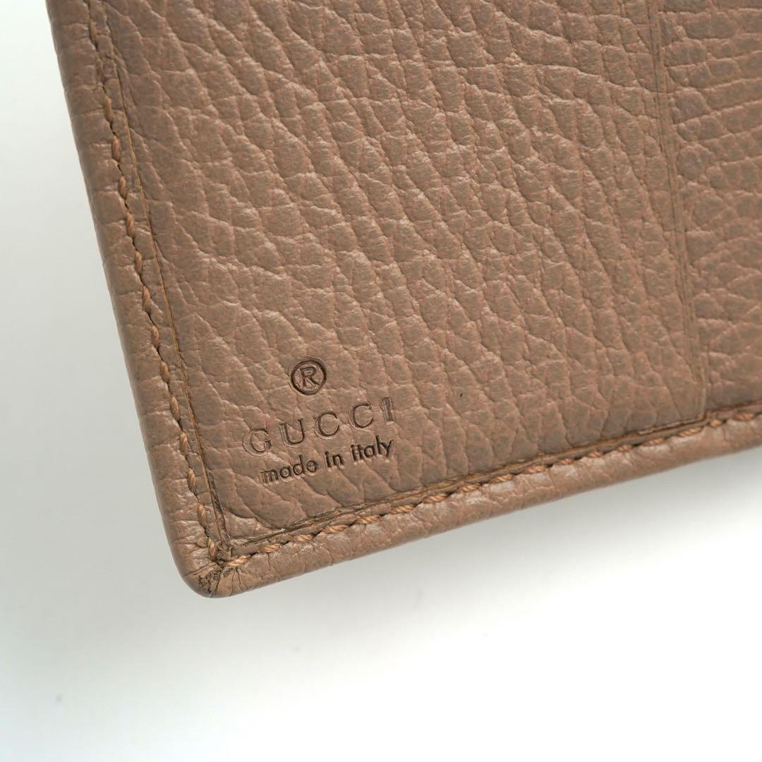 ✨未使用展示品✨GUCCI ミニ財布マーモント二つ折りエンボスロゴGG