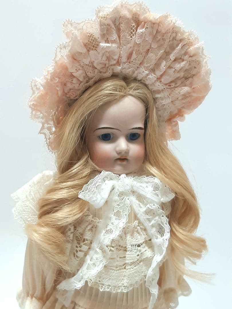 アンティークドールアーモンドマルセル