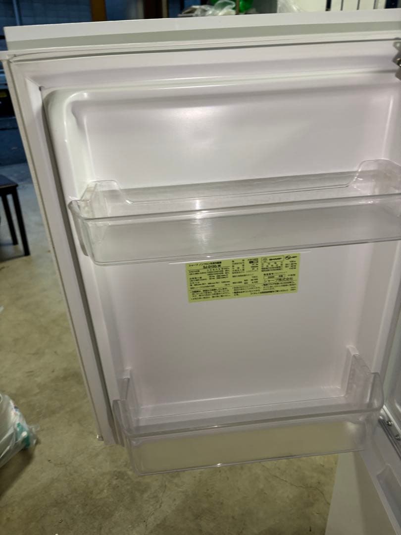 美品 2020年製 SHARP シャープSJ-D15G-W 2ドア 152L T