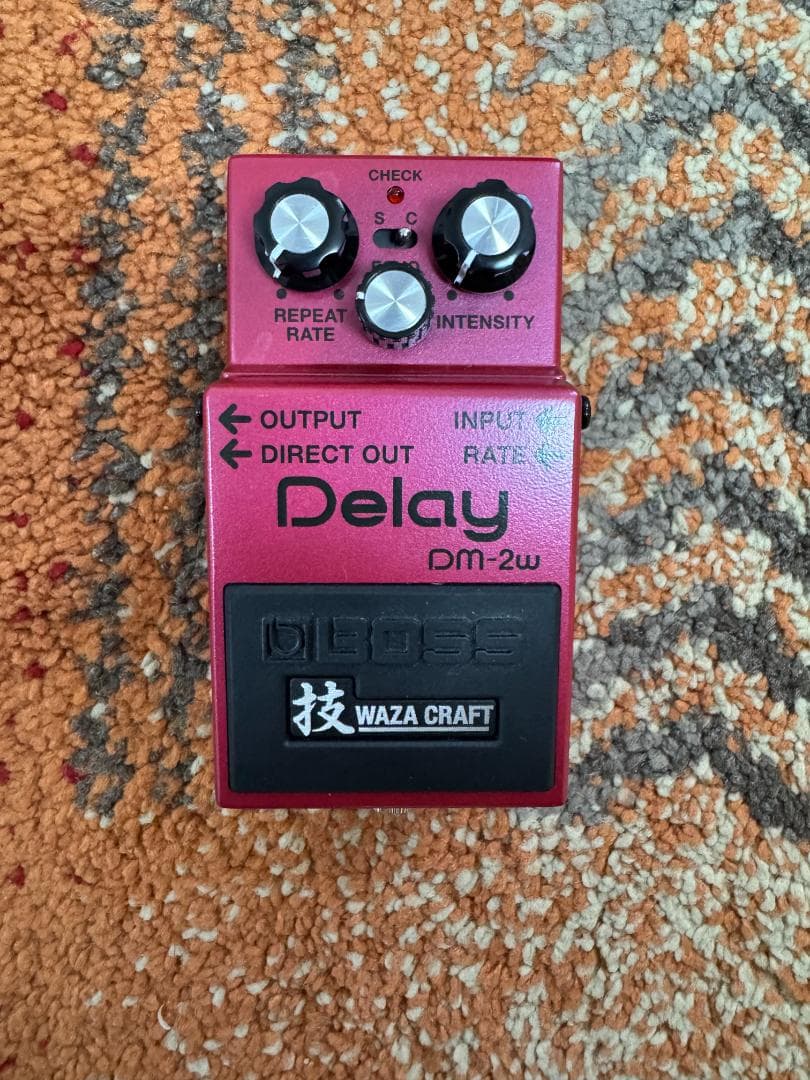 BOSS DM-2W Delay(技クラフト） Amazon.com: Boss DM-2W Delay Waza Craft Guitar Effects Pedal