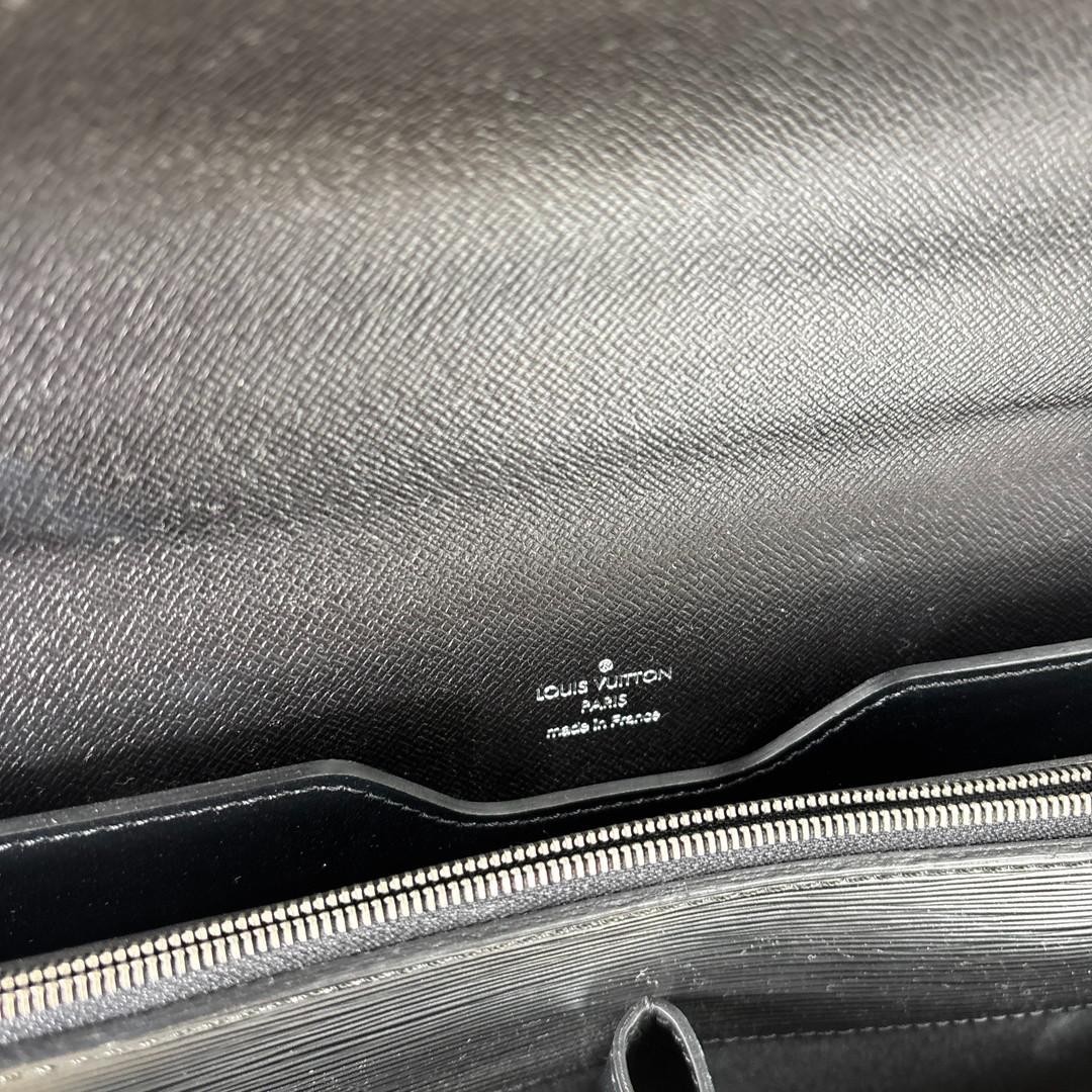 新品同様 ルイヴィトン エピ ラギート M54552 レザー ビジネス バッグ