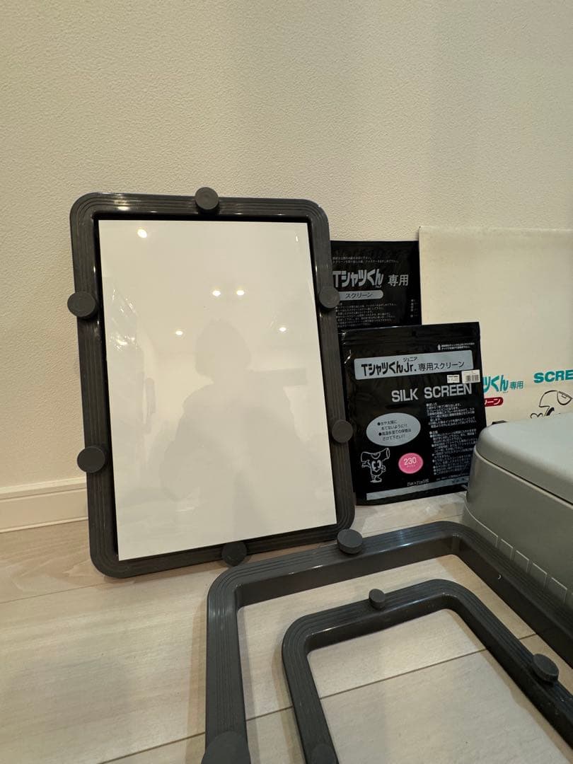 UNNEW 　Tシャツくん シルクスクリーン印刷機